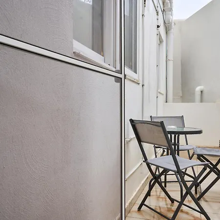 Il-girna- Modern Seaside