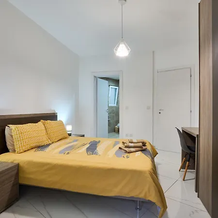 Il-girna- Modern Seaside