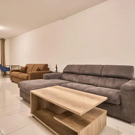 Il-girna- Modern Seaside *