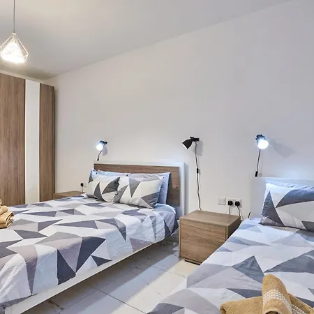 Il-girna- Modern Seaside Apartamento Marsaskala