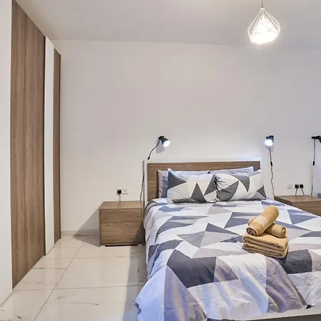 Il-girna- Modern Seaside