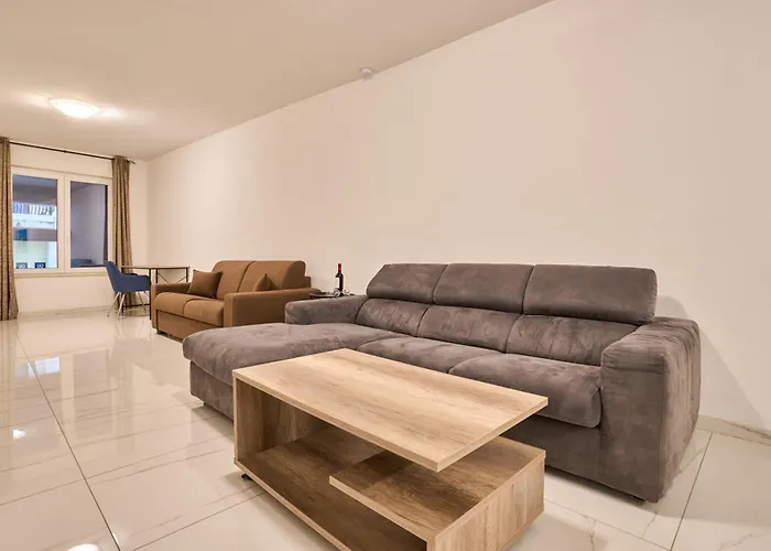 Il-girna- Modern Seaside *