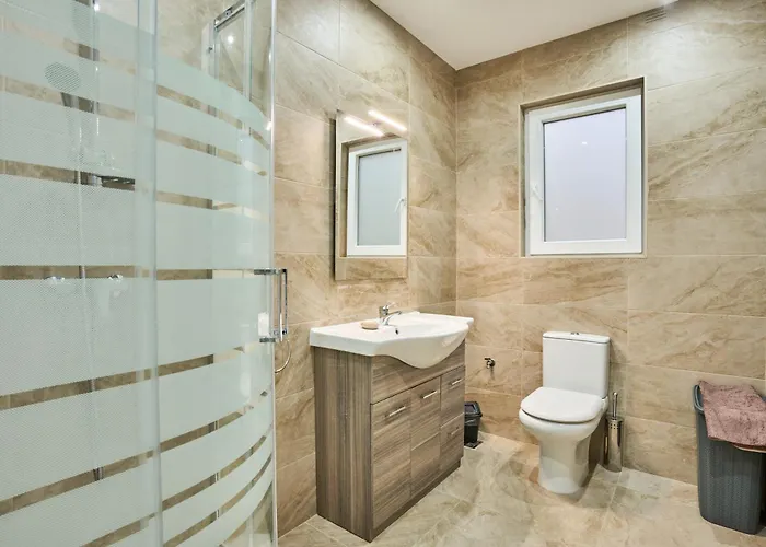 Il-girna- Modern Seaside