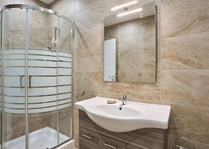 Il-girna- Modern Seaside * Marsaskala